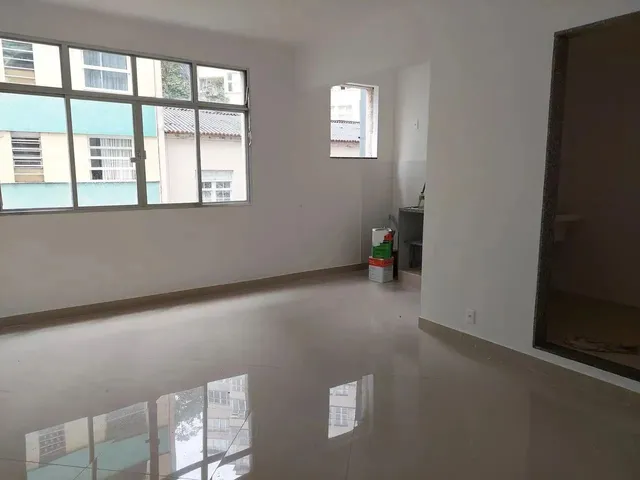 Imagem 1: Apto Centro, Frente, Amplo, Sol, Reformadíssimo, Rua 16 de Março, Exc. Preço o