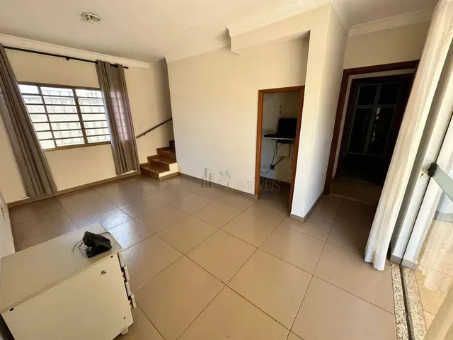 Imagem 9: Casa com 4 Dormitórios para Alugar, 250 M² por R$ 6.300,00/Mês - Parque Residencial