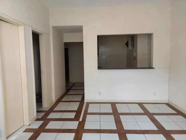 Imagem 2: Apto Centro, Frente, Amplo, Reformado, Praça Alcindo Sodré, Excelente Preço