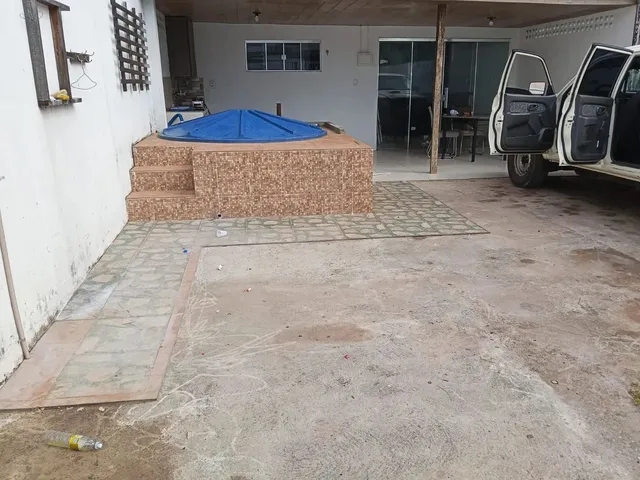 Imagem: A casa possui 2 Dormitórios, 1 Banheiro, 3 Vagas na