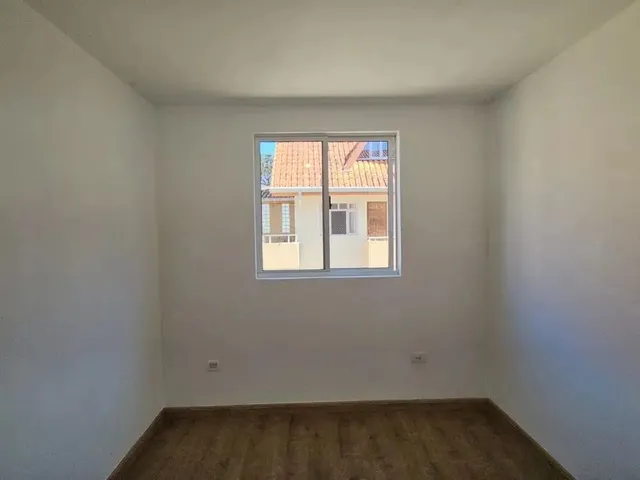 Imagem 3: Imóvel para Aluguel Possui 67 Metros Quadrados com 2 Quartos em Boqueirão - Curitiba