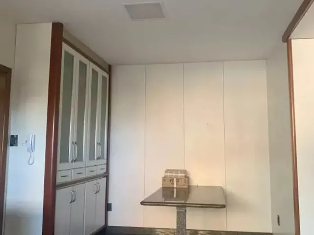 Imagem 3: Apartamento com 3 Quartos para Alugar, 260M² - Praia da Costa