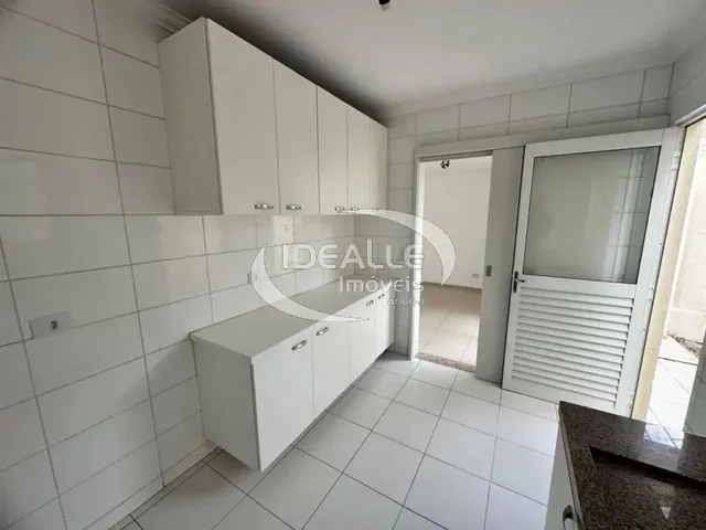 Imagem 14: Sobrado com 3 Quartos para Alugar por R$ 3200.00, 147.80 M2 - Boqueirao - Curitiba/Pr