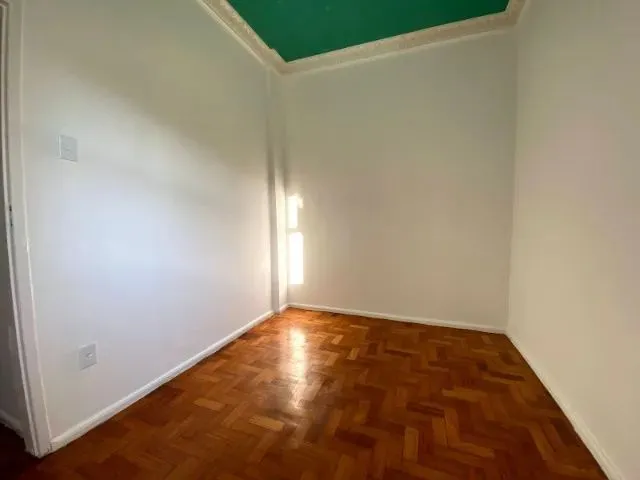 Imagem: Gil-Apartamento À Venda no Centro - Rua