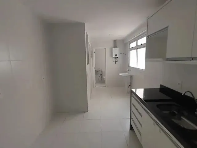 Imagem 13: Imóvel para Aluguel com 105 Metros Quadrados com 3 Quartos em Praia da Costa - Vila Velha