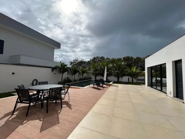 Imagem 12: Mansão para Aluguel com 550 Metros Quadrados com 5 Quartos em Interlagos - Vila Velha