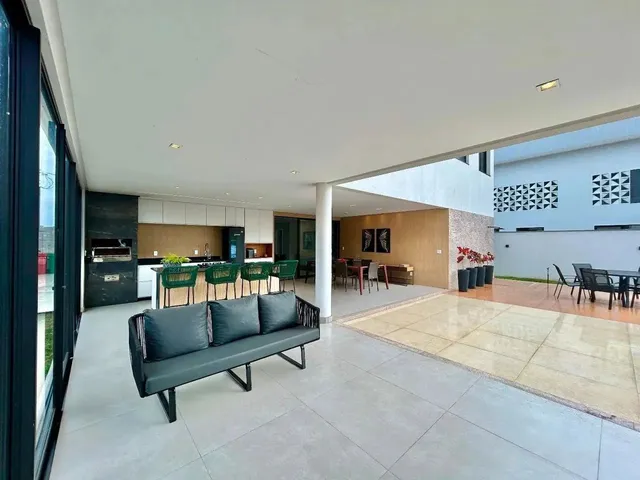 Imagem 11: Mansão para Aluguel com 550 Metros Quadrados com 5 Quartos em Interlagos - Vila Velha