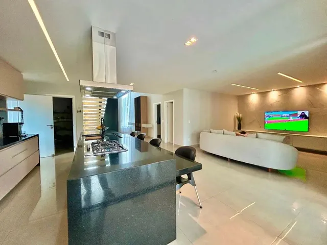 Imagem 2: Mansão para Aluguel com 550 Metros Quadrados com 5 Quartos em Interlagos - Vila Velha