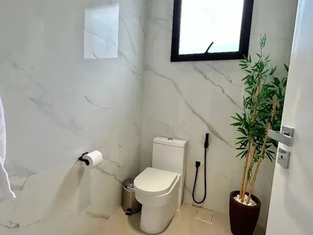 Imagem 14: Mansão para Aluguel com 550 Metros Quadrados com 5 Quartos em Interlagos - Vila Velha