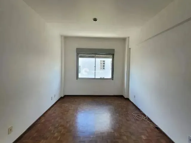 Imagem 11: Apartamento Central com Fácil Acesso a Ônibus e Principais Serviços
