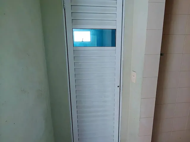 Imagem 6: Vendo Ou Alugo Casa Duplex Espaçosa com 3 Quartos Sendo 2 Suítes e 4 Vagas em Centro