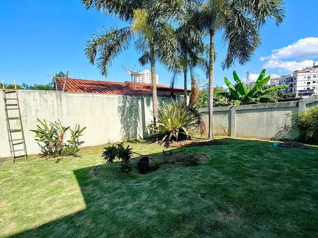 Imagem 10: Vendo Ou Alugo Casa Duplex Espaçosa com 3 Quartos Sendo 2 Suítes e 4 Vagas em Centro