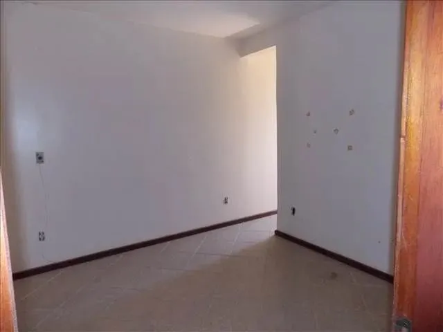 Imagem 11: Casa no Centro de Maricá com 345 M² com 7 Quartos, Piscina e Churrasqueira