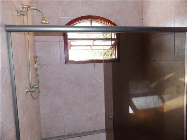 Imagem 16: Casa no Centro de Maricá com 345 M² com 7 Quartos, Piscina e Churrasqueira