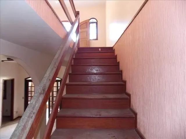 Imagem 8: Casa no Centro de Maricá com 345 M² com 7 Quartos, Piscina e Churrasqueira