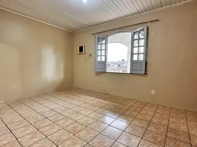 Imagem 2: Casa Residencial Ou Comercial com 5 Quartos no Marco - Belém