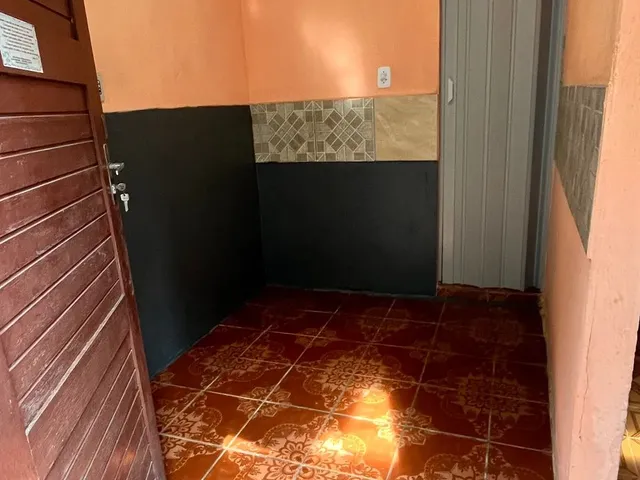 Imagem 3: Aluga-Se Quarto Quarto com aluguel por R$350 /mês