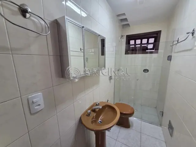 Imagem 15: Casa com 5 Dormitórios para Locação