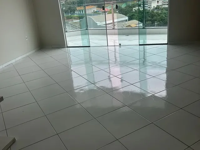 Imagem 5: Apartamento para Alugar no Terceiro Andar