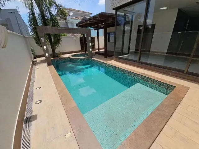 Imagem: Sobrado de 395 M² com 04 Suítes À Venda