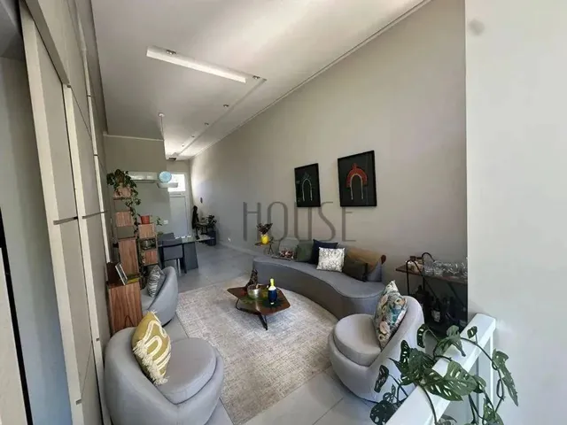 Imagem: Casa com 4 Quartos para Alugar, 250 M²