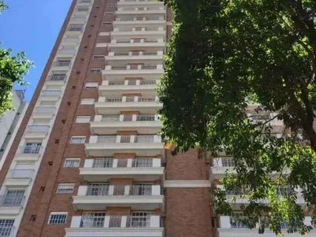 Imagem: Apartamento 02 Quartos - Centro - Curitiba