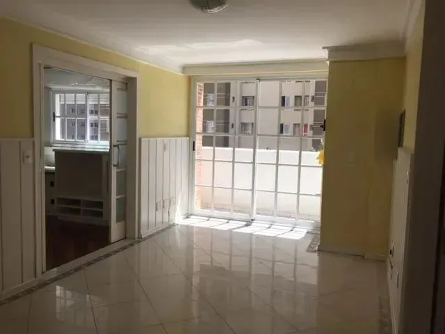 Imagem 8: Apartamento 02 Quartos - Centro - Curitiba