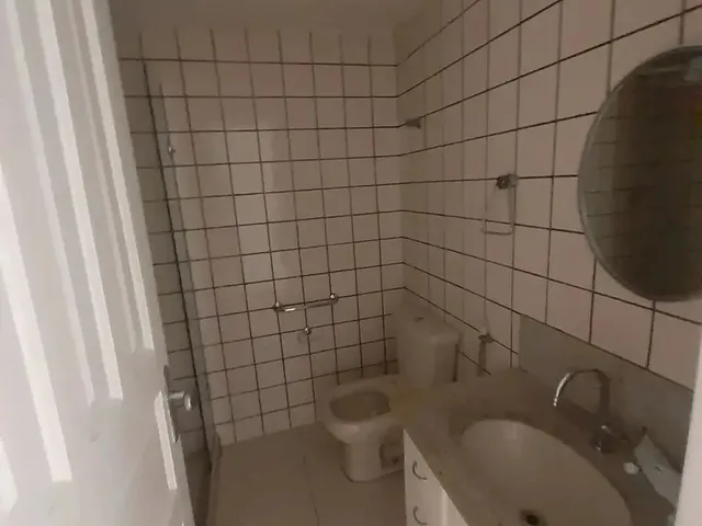 Imagem 7: 2 Quartos, 1 Banheiro, 1 Lance Escada