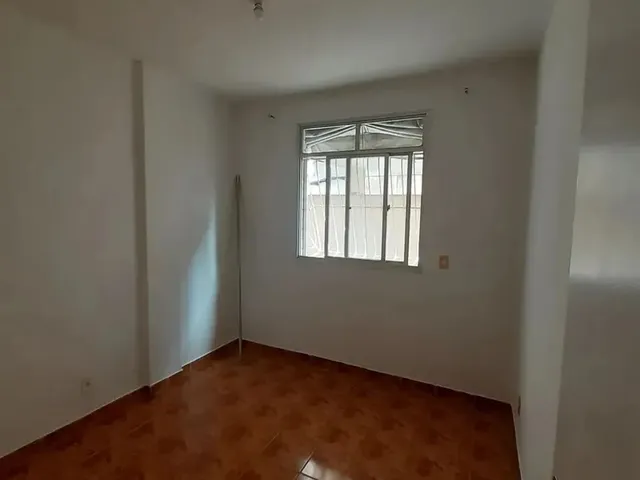 Imagem 8: 2 Quartos, 1 Banheiro, 1 Lance Escada