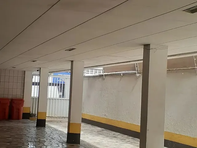 Imagem 3: 2 Quartos, 1 Banheiro, 1 Lance Escada
