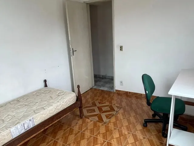 Imagem 2: Quarto em Apartamento