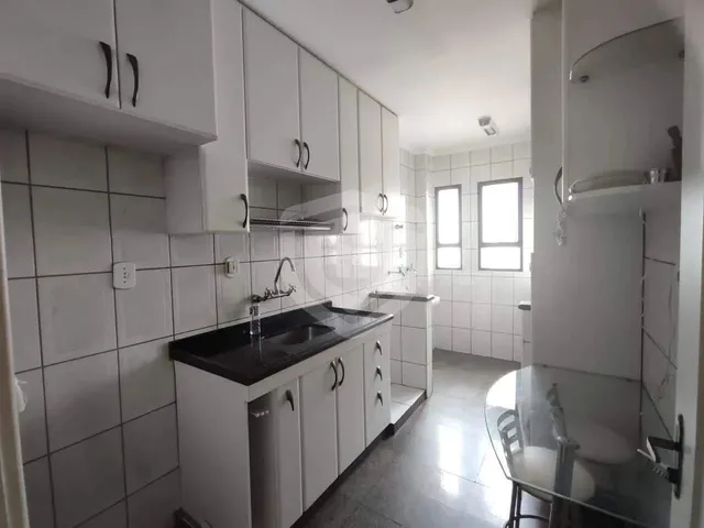 Imagem: O apartamento possui 3 Dormitórios, 1 Suíte, 3 Banheiros,