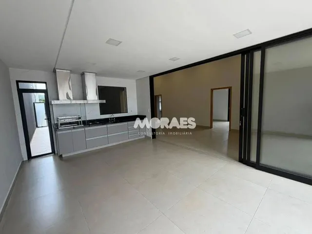 Imagem: Casa em Condomínio Fechado com 4 Suítes