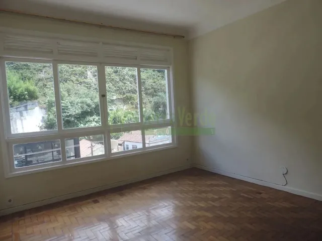 Imagem 1: Coronel Veiga (Apartamento em Bom Estado