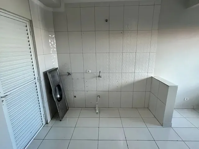 Imagem 12: Imóvel para Aluguel Possui 36 Metros Quadrados com 2 Quartos em Cidade Industrial