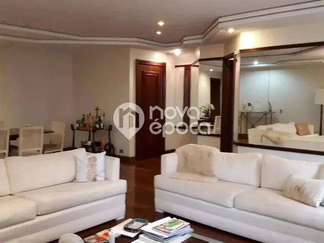 Imagem: O apartamento possui 3 Dormitórios, 1 Suíte, 4 Banheiros,