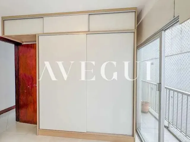 Imagem 7: Elegância e Amplitude no Coração do Leblon - 121M² com Planta Circular e 2 Vagas