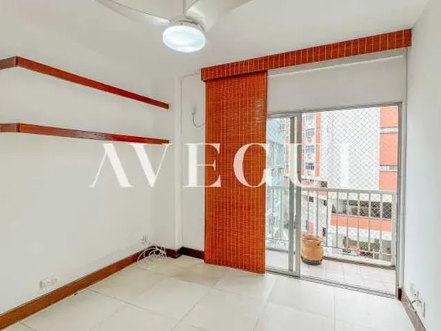Imagem 9: Elegância e Amplitude no Coração do Leblon - 121M² com Planta Circular e 2 Vagas