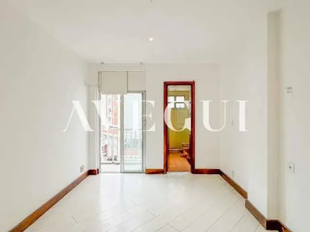 Imagem 4: Elegância e Amplitude no Coração do Leblon - 121M² com Planta Circular e 2 Vagas