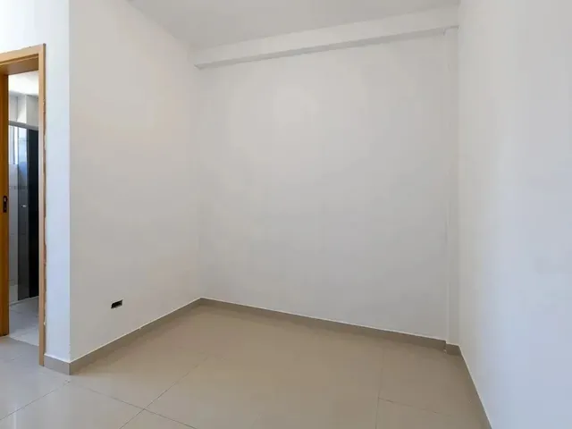 Imagem 15: Apartamento para Aluguel Possui 110 Metros Quadrados com 3 Quartos em Centro - Pinhais - P