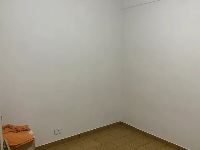Imagem: Urgente Procuro Menina para Dividir Aluguel