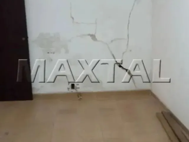 Imagem 2: Sobrado em Santana, Muito Próximo À Av. Braz Leme, Precisando de Reforma e com Vaga