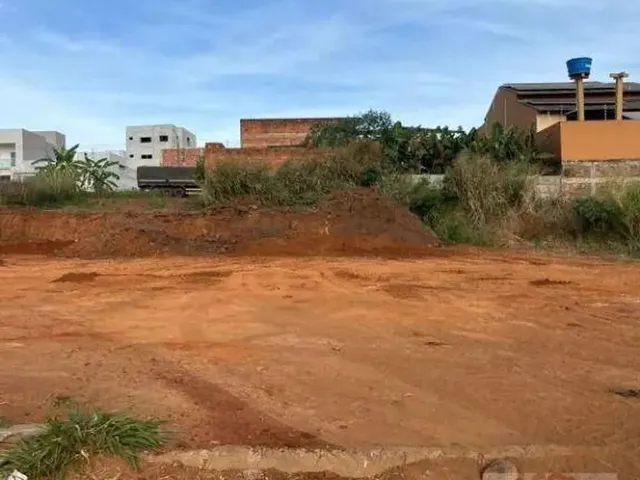 Imagem: Terreno À Venda, 300 M² por R$ 160.000
