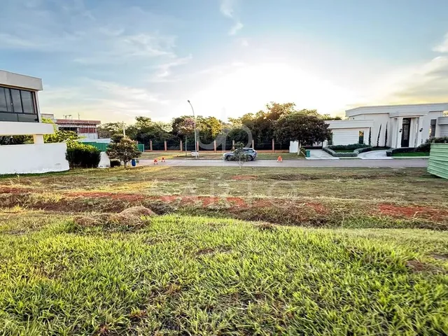 Imagem: Terreno À Venda no Alphaville 428 M²