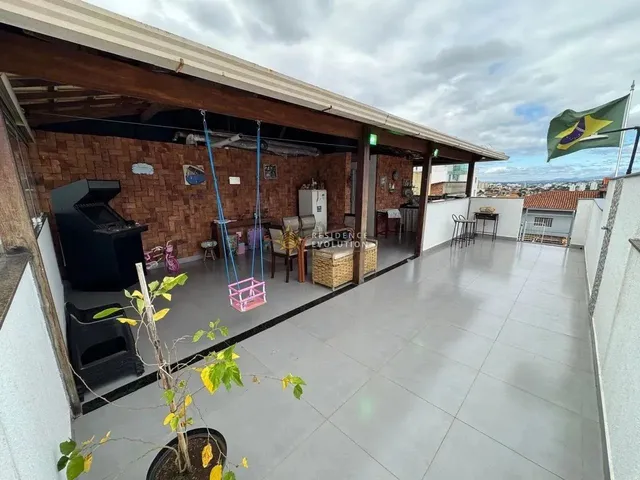 Imagem 3: Casa com 2 Quartos e Terraço em Copacabana Conforto, Lazer e Localização Privilegiada!