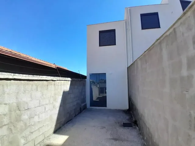 Imagem: Casa Independente com 2 Suítes e 2 Vagas