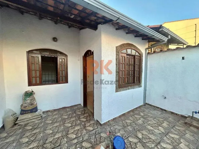 Imagem: Casa À Venda, 2 Quartos, 1 Suíte, 3 Vagas