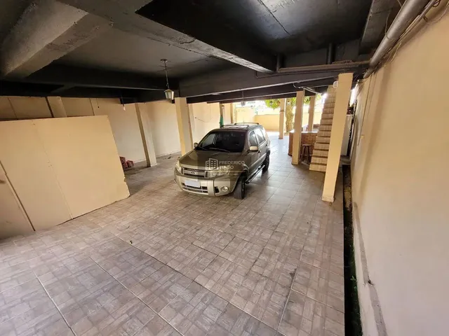 Imagem 6: Casa 3 Quartos com 5 Vagas Bairro Cenáculo