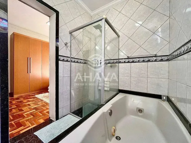 Imagem 3: Casa com 5 Quartos À Venda - 200M² - São João Batista, Próximo À Avenida Dom Pedro I