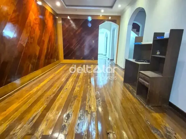 Imagem: Casa a Venda 4 Quartos, 1 Suíte, 3 Banheiros